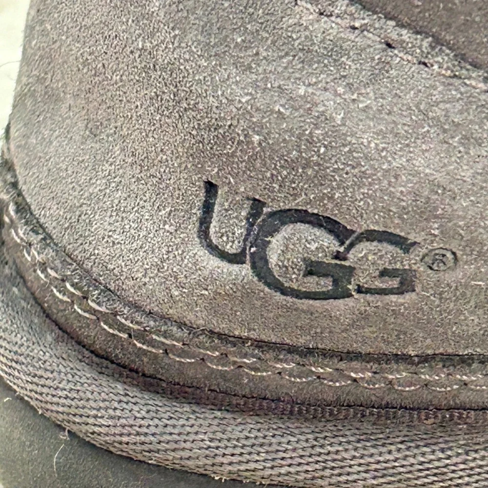UGG Neumel Suede Chukka Boots Charcoal Grey Mens‎ 7 S/N 3236 Lace Up Boot